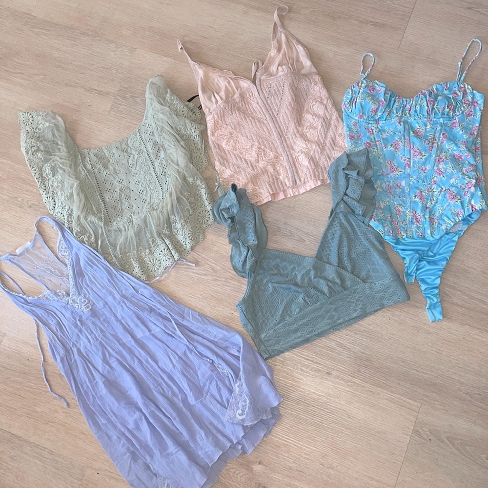 Lot of XS/Small floral tops